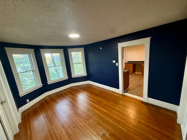 19 Grove St Floor 2, Bristol, CT 06010