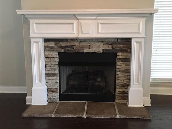 4th image of 8220 Stone Mill Dr NW