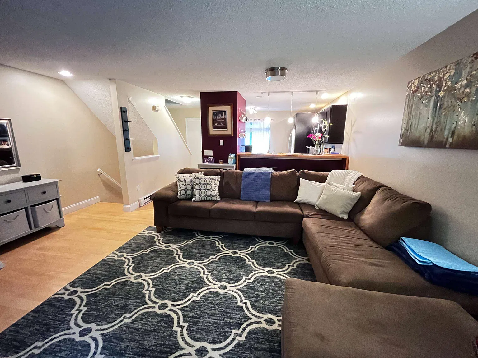 2 bed, 1.5 bath, 1150 sqft, $2,400 — Photo 4