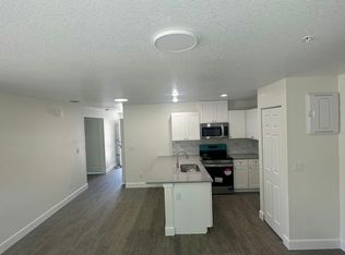 326 S Grosse Ave #D, Tarpon Springs, FL 34689