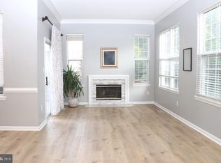 46740 Graham Cove Sq, Sterling, VA 20165