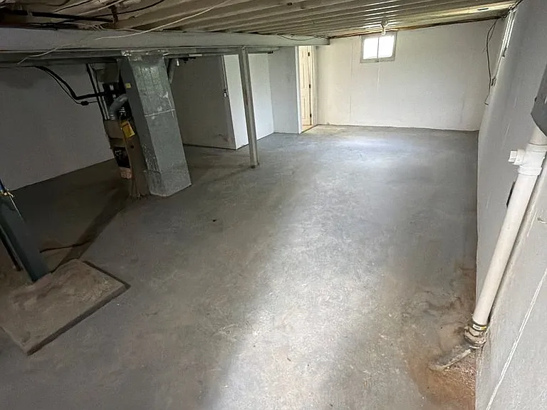 1831 Engelholm Ave — Photo 9