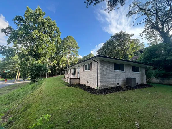 1000 Lakemont Dr, Dalton, GA 30720