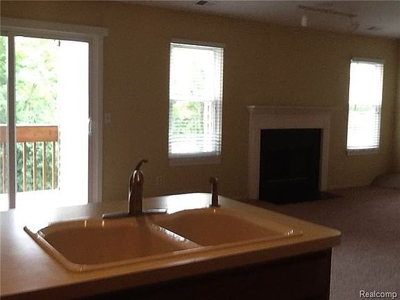 2nd image of 4892 Harbor Point Dr #12-1