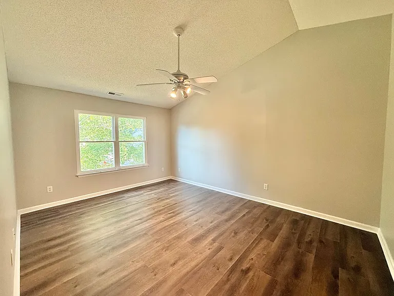 301 Siena Dr — Photo 14