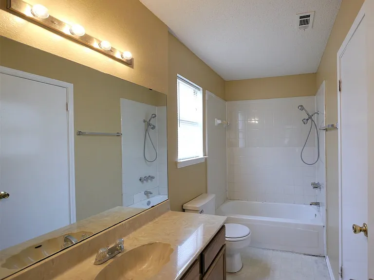 1510 Westway Dr — Photo 12