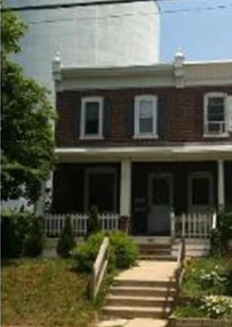 631 N. Monroe St. — Photo 1