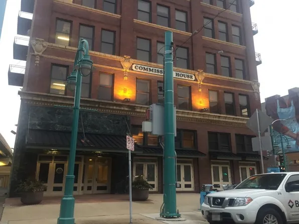 400 North Broadway, Milwaukee, WI 53202
