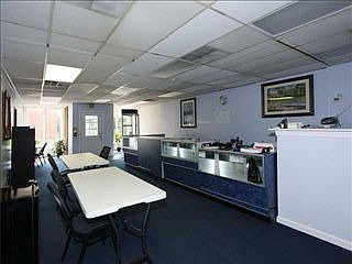 5th image of 460 Virginia Ave