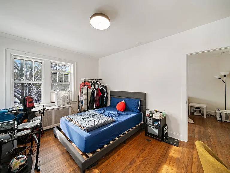 721 Foster St #2E — Photo 15