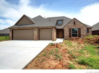 12204 E 70th St N, Owasso, OK 74055
