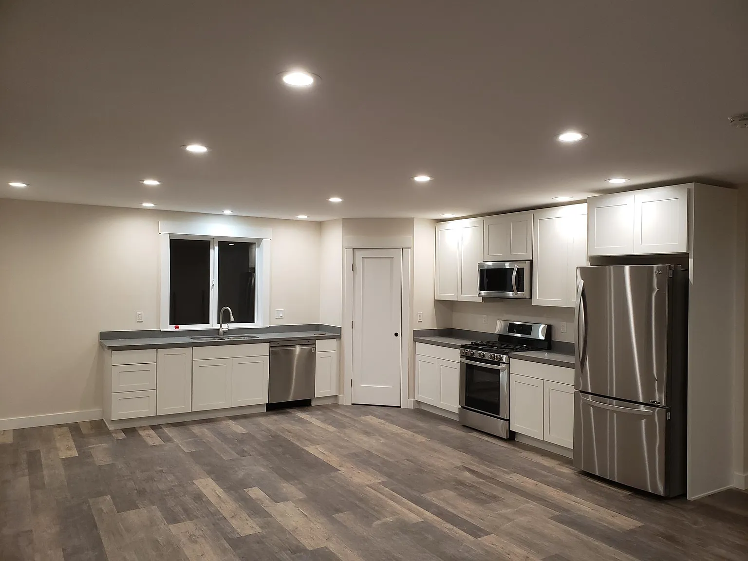 2 bed, 1200 sqft, $2,850 — Photo 2
