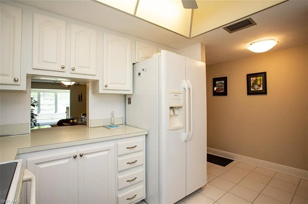 2 bed, 2.0 bath, 1126 sqft, $1,700 — Photo 3