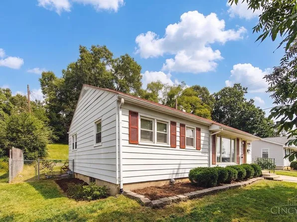 588 Valley View Dr, Hamilton, OH 45013