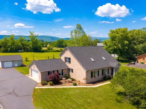 1802 N River Rd, Mount Solon, VA 22843