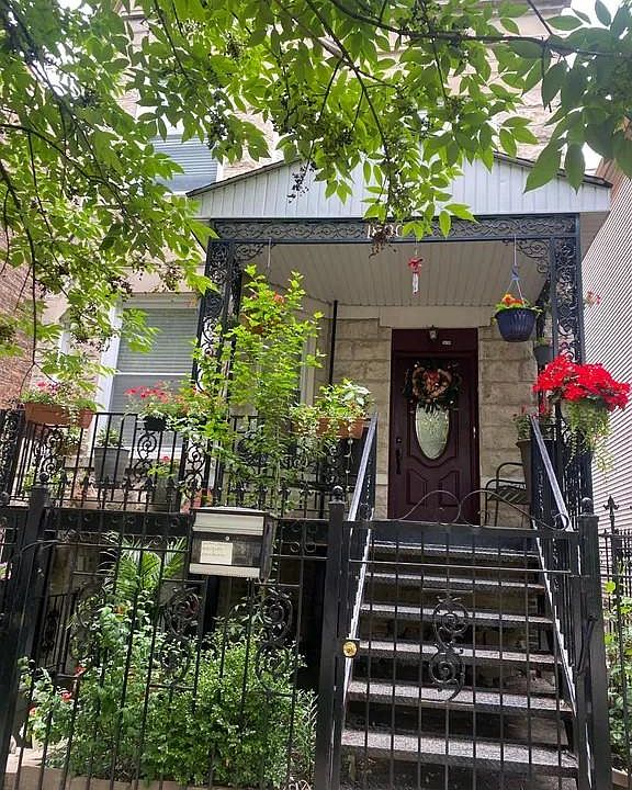 1st image of 1830 N Fairfield Ave #1