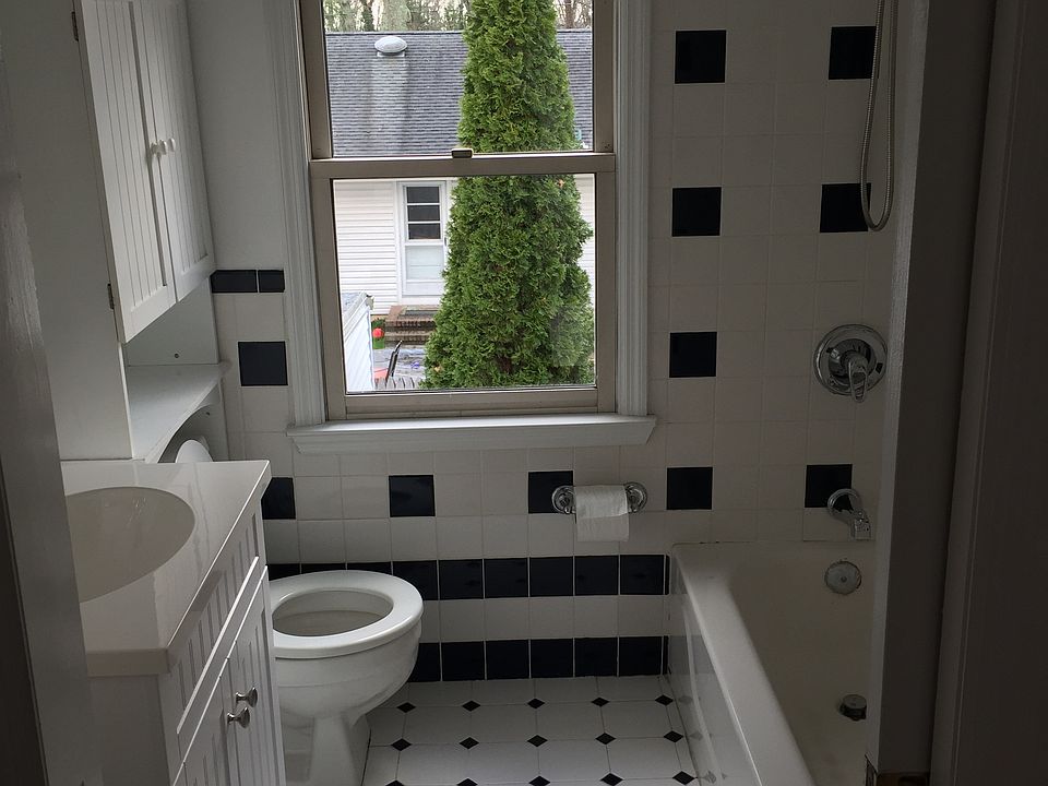 Upstairs bathroom