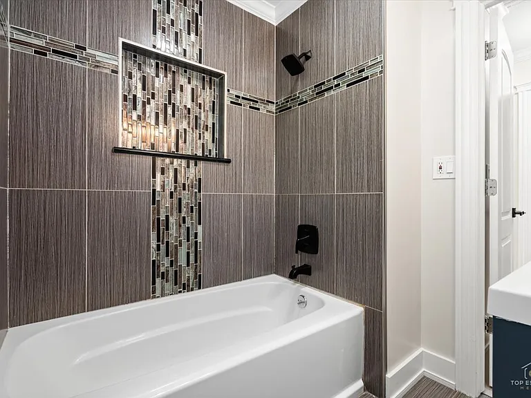 463 Longfellow Ave — Photo 20