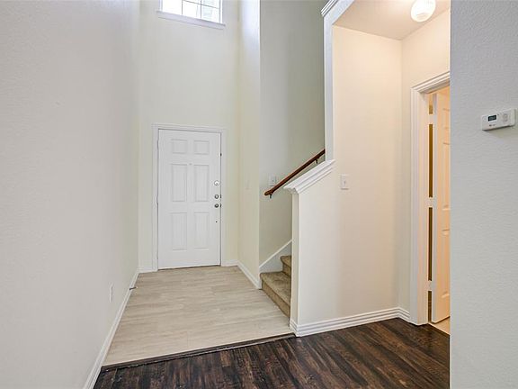 3rd image of 3308 Belladonna Dr