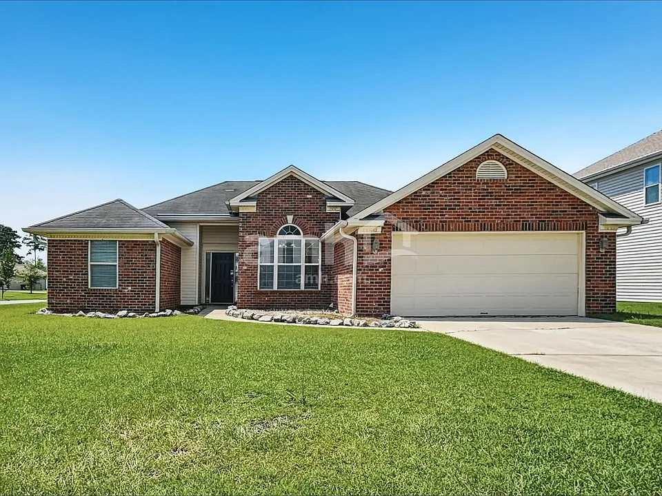 228 Standing Pines Cir