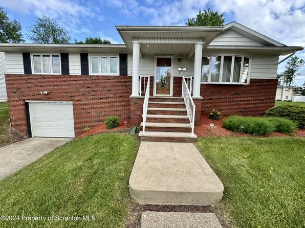 3813 Wylam Ave, Moosic, PA 18507