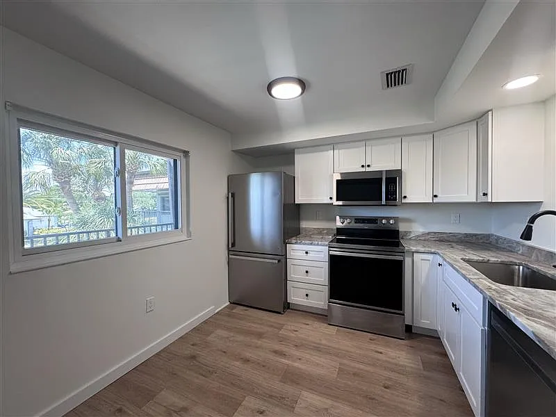 VA203 - 156-DAV — Photo 4