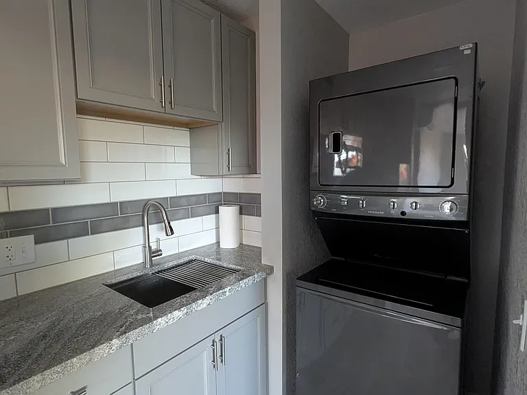 1251 E Bluebell Ln — Photo 14