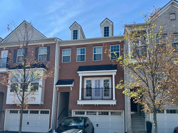 21 Creekside Ct