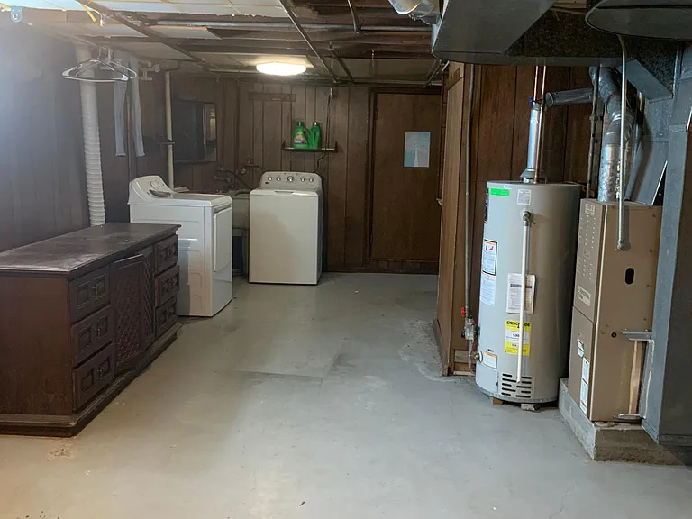 105 Pardee Ave — Photo 13