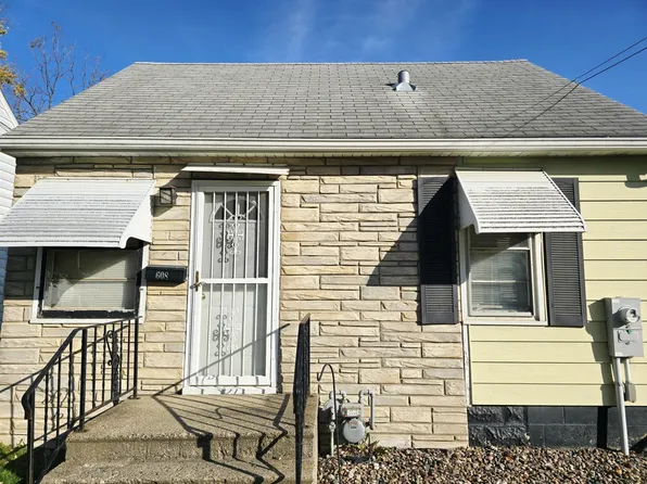 608 12th St NE, Austin, MN 55912