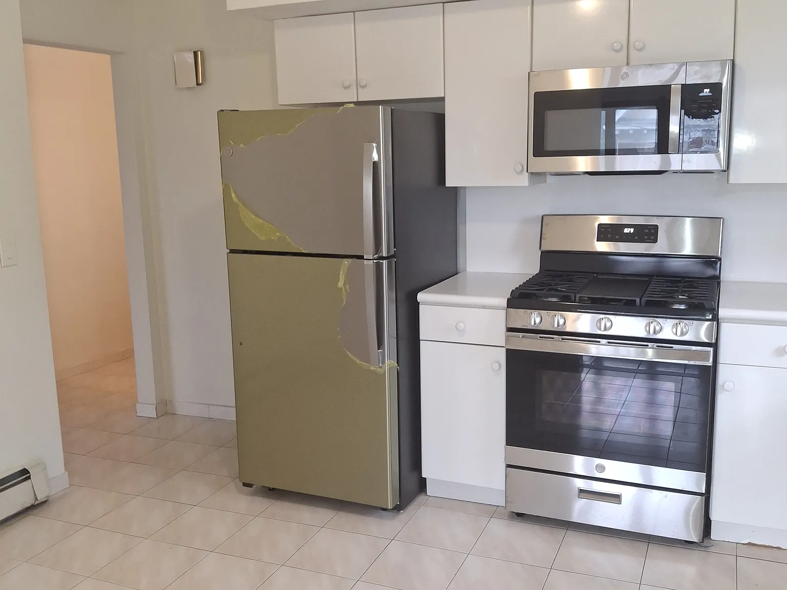 3 bed, 1400 sqft, $2,700 — Photo 1