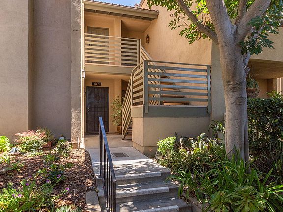 4th image of 200 Oak Leaf Dr #207