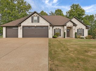 29 Lesia Dr, Medina, TN 38355