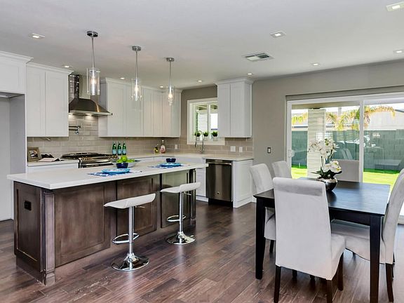 Dining to Kitchen