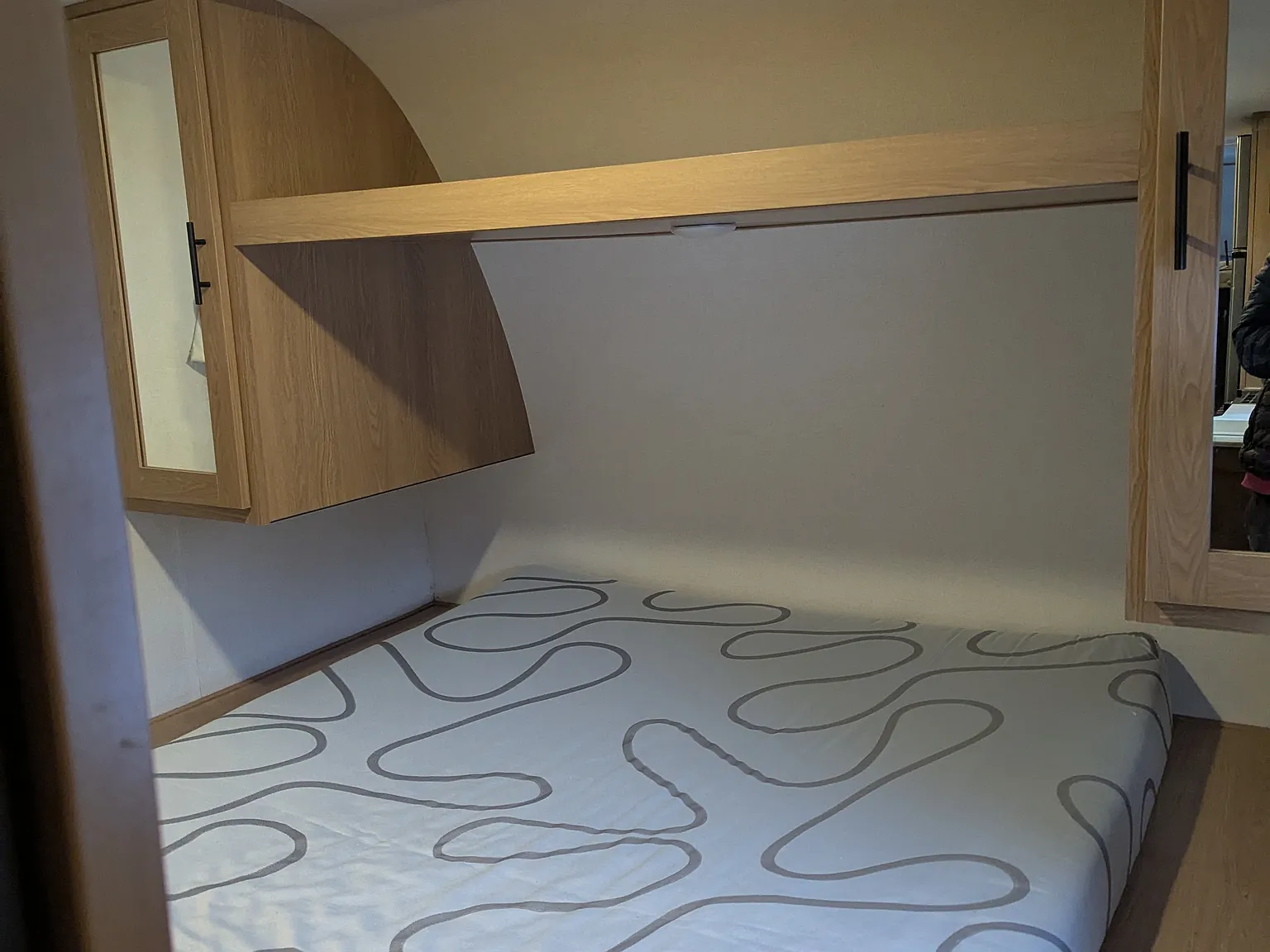 1 bed, 200 sqft, $900 — Photo 1