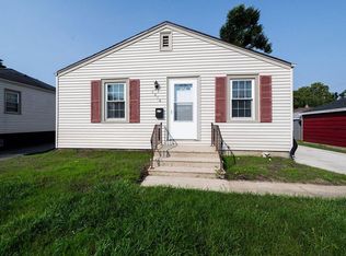 1914 Russet St, Racine, WI 53405