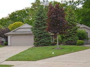 12316 Corinth Ct, Strongsville, OH 44149