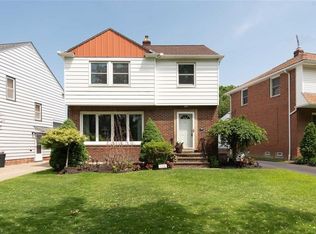 3889 Bethany Rd, University Heights, OH 44118