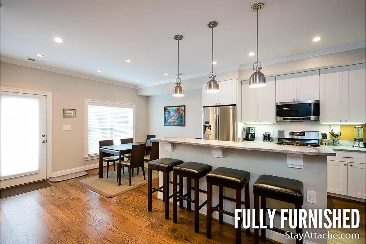 Building Photo - 713 Florida Ave NE #HOUSE