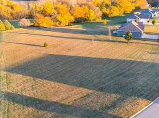 116 Lost Creek Ct, Pekin, IL 61554