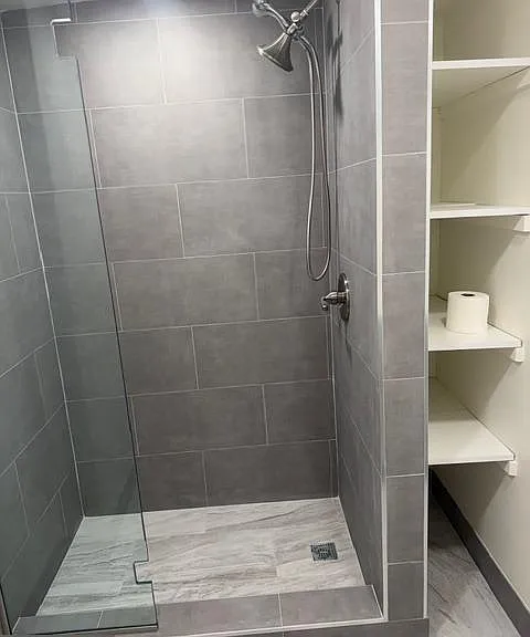 1104 Eastbourne Pl — Photo 9