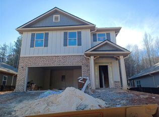286 Magnolia Villas Dr, Cornelia, GA 30531