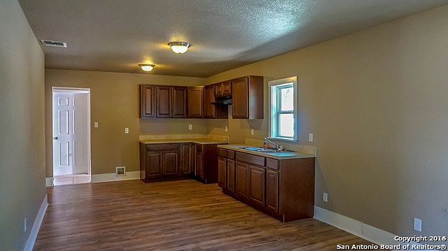 2nd image of 2523 Perez St