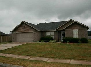 3385 Jon Davis Ln, Springdale, AR 72764