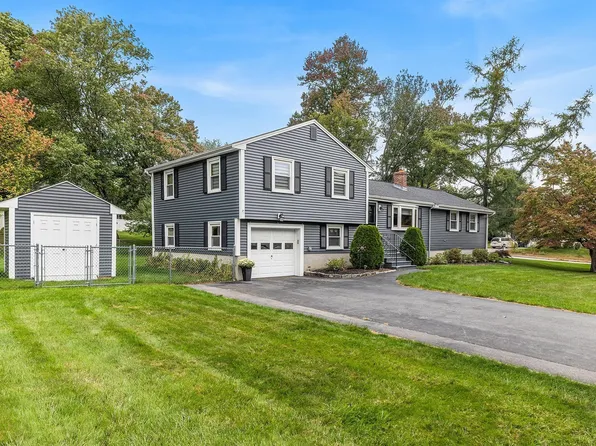 9 Shady Ln, Franklin, MA 02038