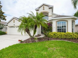 323 Londonderry Dr, Sarasota, FL 34240