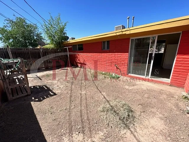 Conlee Lane — Photo 17