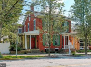 3 Lincolnway W, New Oxford, PA 17350