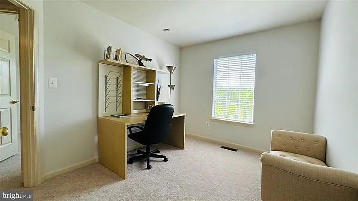 21779 Kings Crossing Ter — Photo 14