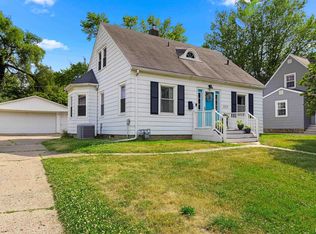 1312 State St, Pekin, IL 61554